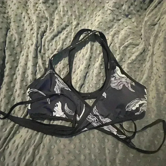 Athleta Navy Floral Wrap Bikini Top,β M - Picture 2 of 4